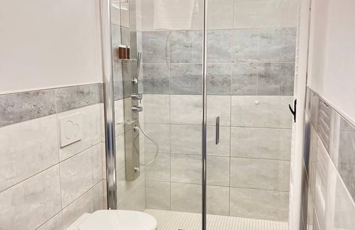 Nago-Torbole House | ES Room 2