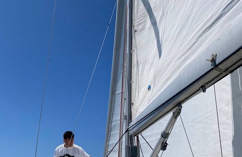 Alicante Boat Rental | sailboat in the port of Alicante 5 minutes from the city center