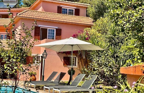 Charneca da Cotovia House | Villa Figueira - Propriedade a 5 Minutos das Praias com Grande Jardim
