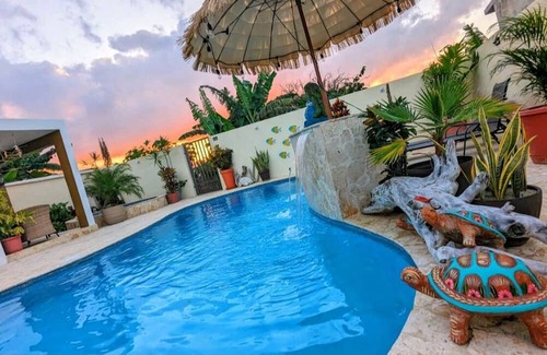 Vilomar Apartment | Charming hotel suite in delightful Luquillo with AC, WiFi