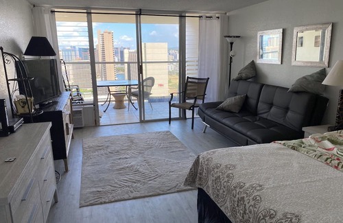 Waikiki Condo | Condo/Hotel Studio Panoramic views, Sun deck with pool, walk to Waikiki beach.
