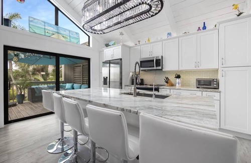 Jupiter Villa | Condo with 3 bedrooms in fabulous Jupiter within a 5 minute walk to the beach