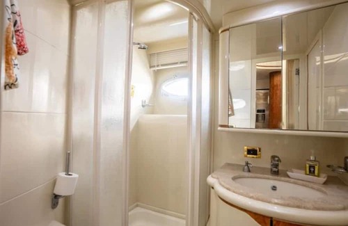 Harbour Island Boat Rental | Livin La Bella Vita-Luxury Yacht -Ace Location
