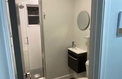 South Palm Park Neighborhood Association Apartment | Private Studio Apartment – Walk to the Ocean, Downtown, & Waterfront Park!