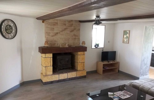 Cagny House | Homerez - Nice house for 4 ppl. with garden at Cagny