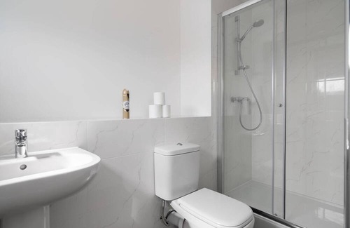 Luton Apartment | Brand New, 2 Bed Penthouse Apartment in Luton 49