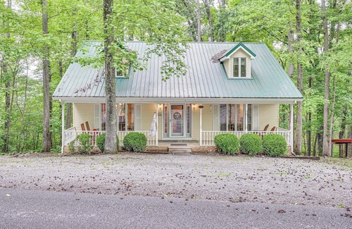 Cadiz House | 'Delma's Haven' in Cadiz w/Deck & Lake Access!