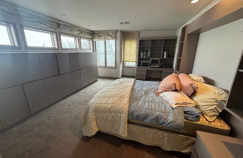 Margate City House | 5 Bed, 3.5 Bath, Bayfront, POOL, boat slip 2 car garage, Pet friendly, sleeps 10