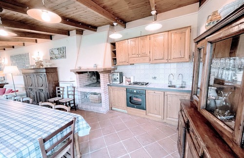 Spoleto House | Live on a a country park with all facilities An aristocratic venue Sleeps 10