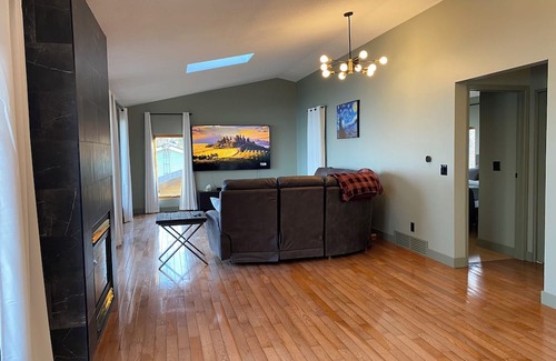 Leamington House | Quite Waterfront Home - Great for Birders, Point Pelee & Island, Hillman Marsh