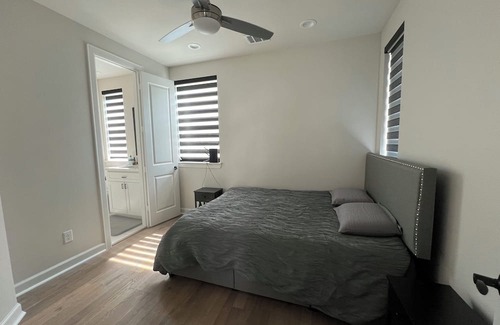 Shady Acres House | Entire House in the Heights: 3 beds/3.5 baths. Free street parking Near downtown