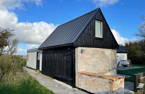 Morsø Municipality House | Charming summer house with a unique view of Dragstrup Vig