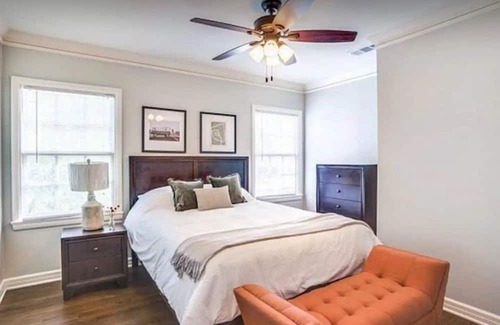 Park Cities House | Charming 3-Bed Duplex in University Park: Perfect for Short or Long Stays