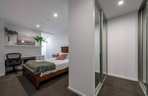 Coombs Apartment | Black Mountain Views In Coombs ACT