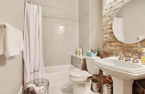 Faubourg Livaudais House | The Retreat NOLA - Stylish Modern Home Steps from St. Charles