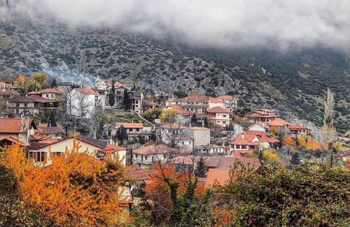 Eptalofos Condo | Eptalofos Guesthouse - Cozy Double Nest with Fireplace