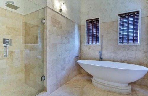 Mount Hardy Villa | Grandiose 4 Br Sea Facing Villa