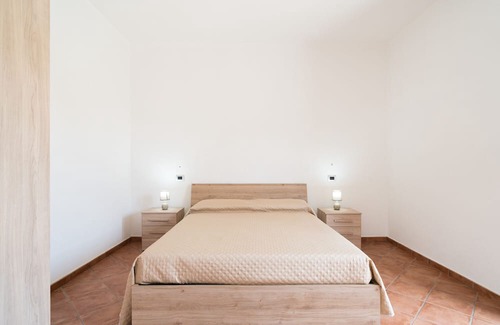 Loculi Apartment | Apartment 'Appartamento 1' with Mountain View, Wi-Fi and Air Conditioning
