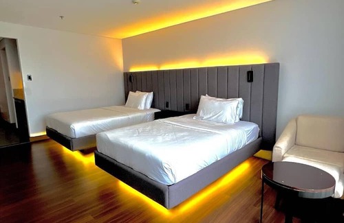 Baguio Apartment | The Forest Lodge at Camp John Hay privately owned unit with parking 371n