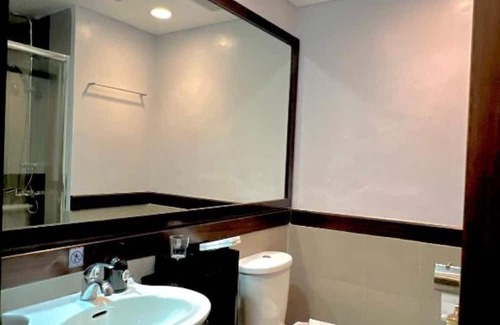 Baguio Apartment | The Forest Lodge at Camp John Hay privately owned unit with parking 371n