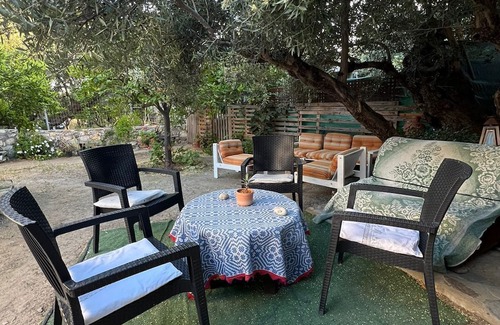 Viannos Cottage | Tolles Landhaus Umgeben von Einem Schönen Garten und nur 10 Minuten zum Meer
