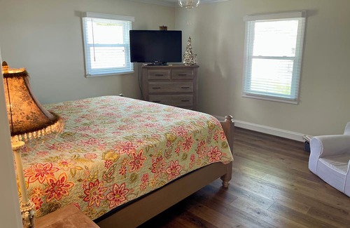 Lake Waccamaw House | A Splash of Lake Heaven