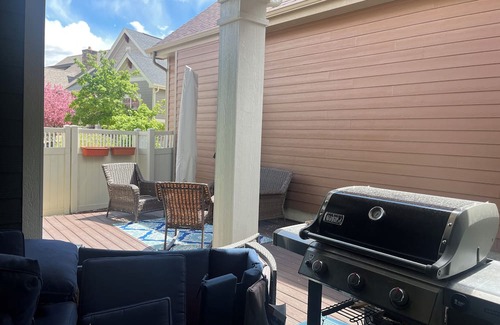 Louisville House | Fabulous Patio! Close to biking, hiking and food!