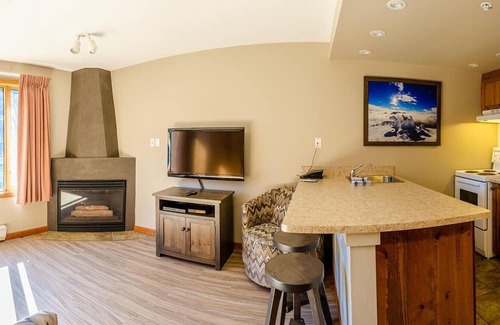 Sun Peaks House | Cahilty #357 Home