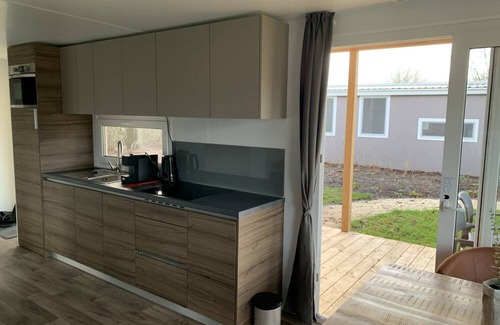 Biddinghuizen House | Cottage 4 by Interhome