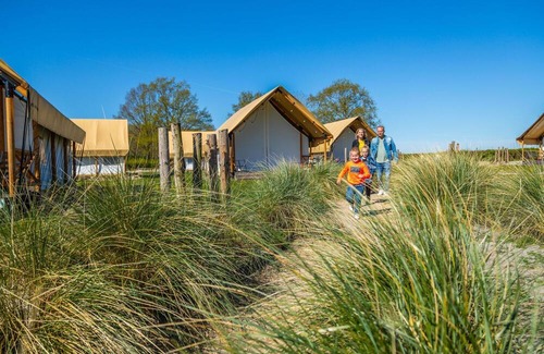 Biddinghuizen House | Cube la Mer 4 by Interhome