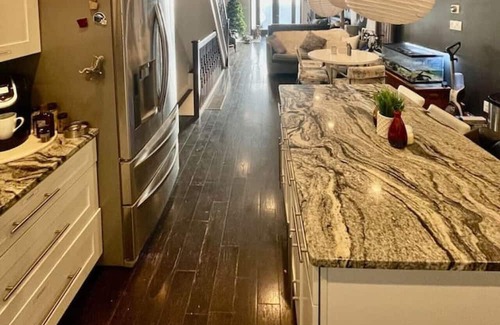 South Philadelphia House | Smart TV | Free W/D | Huge TV | Close to Airport | Affordable Room Rental