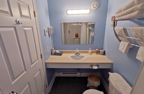 Eastern Passage Hotel | The inn at fisherman's cove