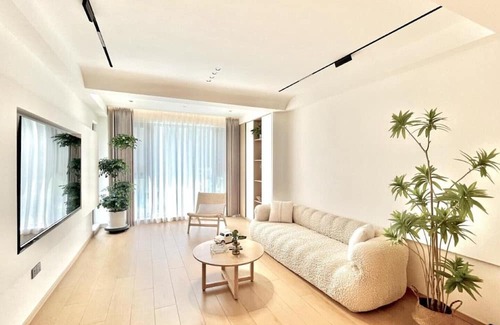 Yongding Apartment | Pikkie Designer Stylish 3 bds Flat @ city center, close to Tianmen attraction,