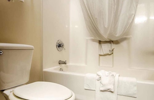 Hebron House | Ideal for I-70 Travelers: Modern Rooms w/ Smart TVs and Great Customer Service