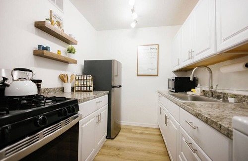 Gainesville Condo | Sage Haven Condo w/ Pool Next to Shands/VA