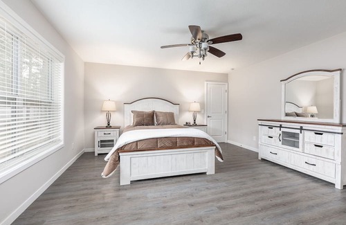 Traverse City House | Brand New Beautiful 3 BDR Home Unit 842