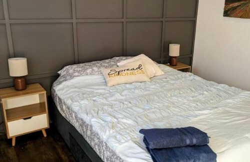 Winslow House | Bigfoot Hideout -Hotel amenities with a social vibe! Yeti #2