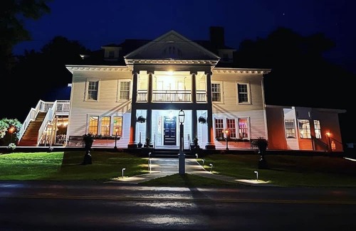 South Kortright Bed & Breakfast | Cozy B&B with WiFi and AC in Terrific South Kortright