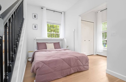 Traverse City House | Gorgeous 2BDR Home near Downtown
