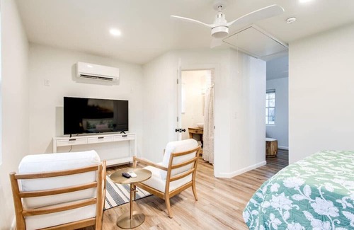 Thompson's Station House | The Hideout; Upscale 1 Bed * Private Outdoor Space