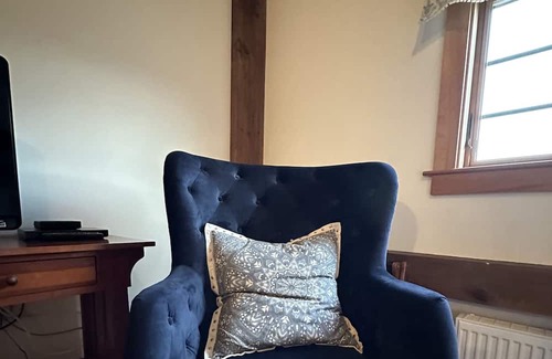 Fairfax Bed & Breakfast | Vermont Inn at Grace Farm Private and Spacious King bed & En suite bath. Eclipse