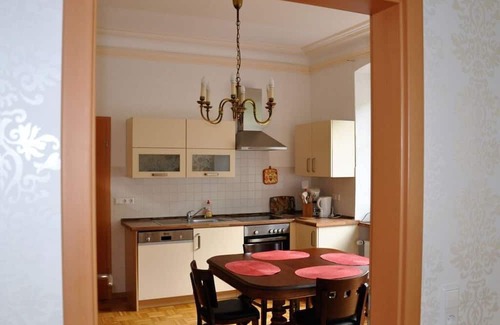 Ernst Apartment | “Winzerstube” in the Hommes winery
