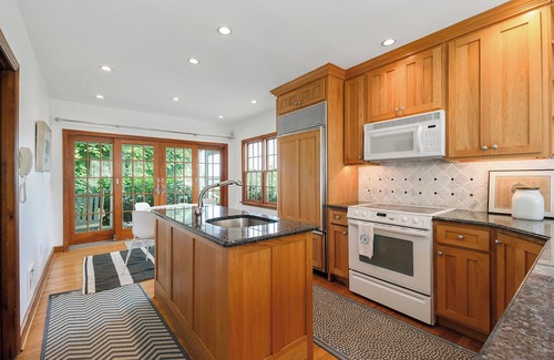 Rock Hall Cottage | Waterfront and Wonderful! Welcome to the Bayburst Lodge.