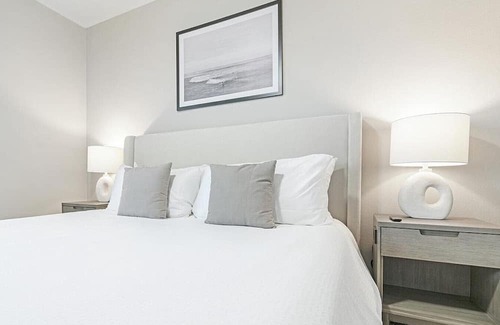 Brooks City Base Apartment | Landing at The Anderson at Brooks - 1 Bedroom in Stinson Airport Vicinity
