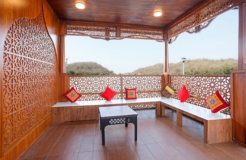 Rajpipla Boat Rental | Ekta Houseboat Statue Of Unity Kevadia