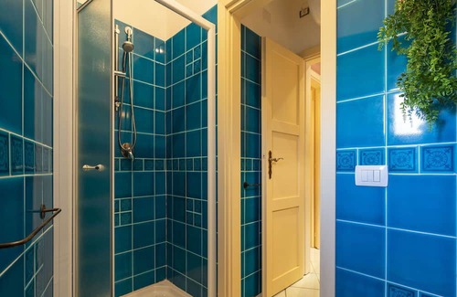 Canneddi Apartment | Cosy apartment for 4 people with WIFI, A/C, TV and terrace