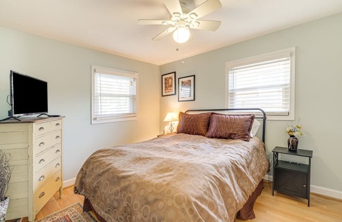 Seminary Hill House | Pet-Friendly Alexandria Escape w/ Yard: 8 Mi to DC