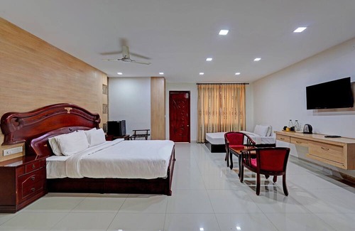 Madurai Hotel | Palette - Hotel Heritage Residency