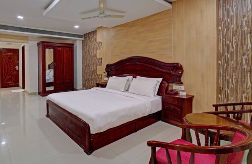 Madurai Hotel | Palette - Hotel Heritage Residency