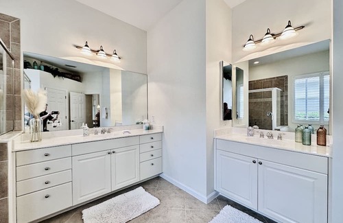 Willoughby Acres House | All Inclusive Rate! Modern 3/2 w Pool & Spa in N Naples Delasol Gated Community